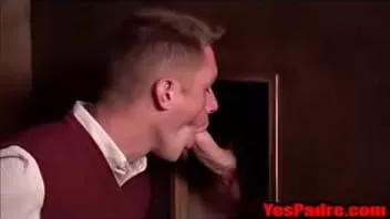 Afspelen Schooljongen gaat naar de biechtstoel voor big cock-yespadre.com