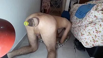 চালান আমার সবচেয়ে বড় মলদ্বার সন্নিবেশ! 1.5l বিশাল বোতল