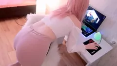 Abspielen Anale Rückzahlung der blonden Stiefschwester mit Cumshot