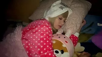 play J'ai encore baisé ma fille pendant qu'elle dormait