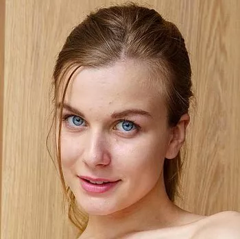 色情明星 Lana Broks