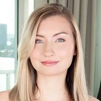 পর্নস্টার Emma Sirus